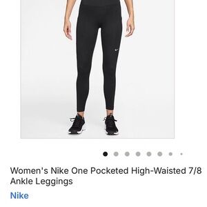 NWT NikePro Women's Classic Black Leggings 7/8 size Medium